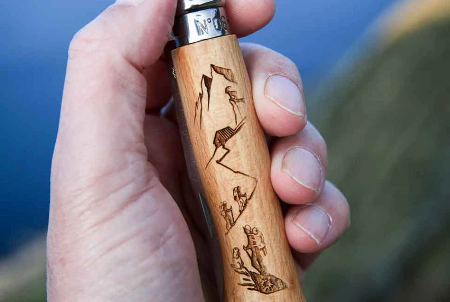 Opinel N°08 Engraved Hiking